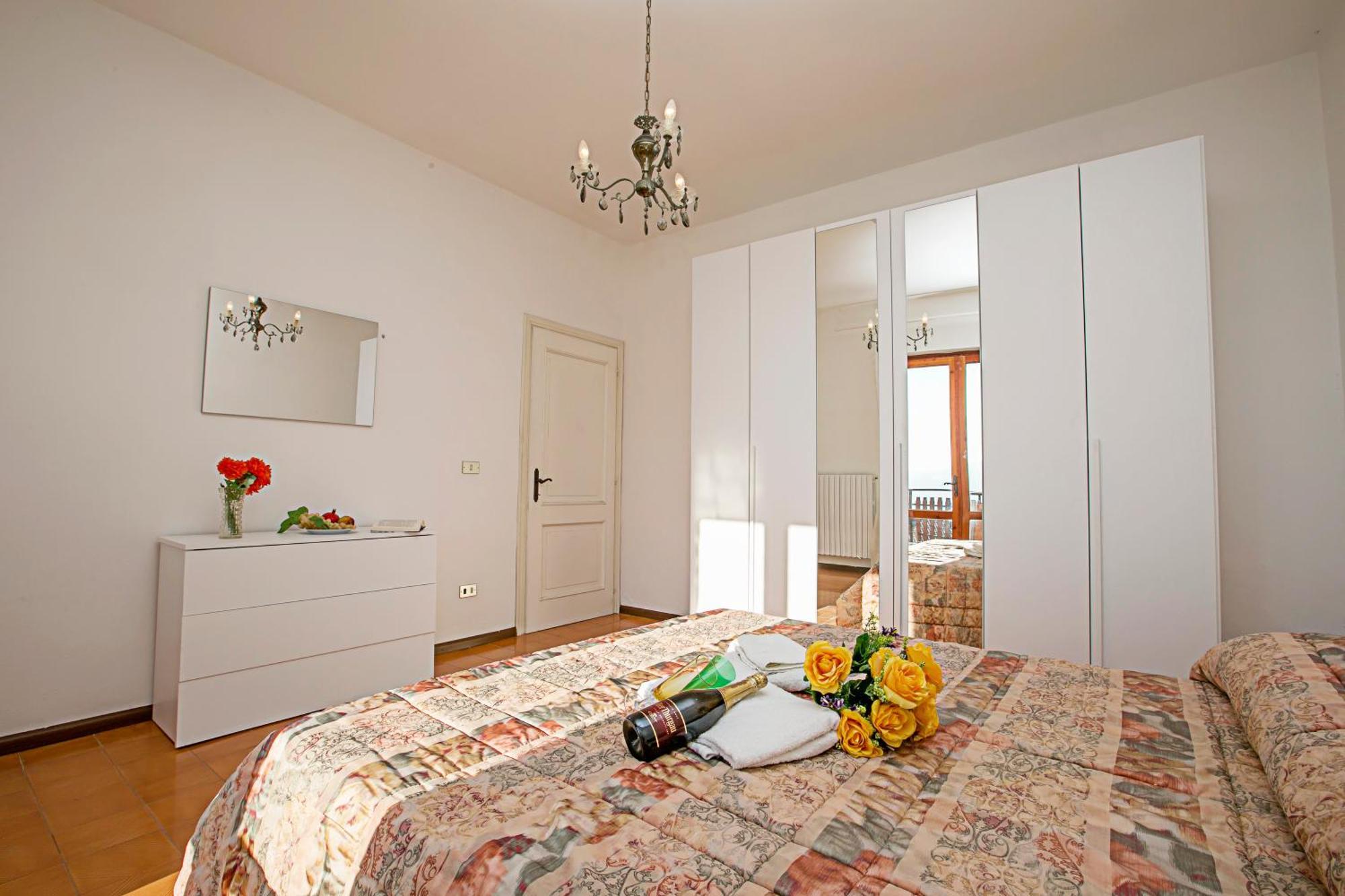 Balcone Panoramico Sul Garda - Happy Rentals Tremosine Luaran gambar
