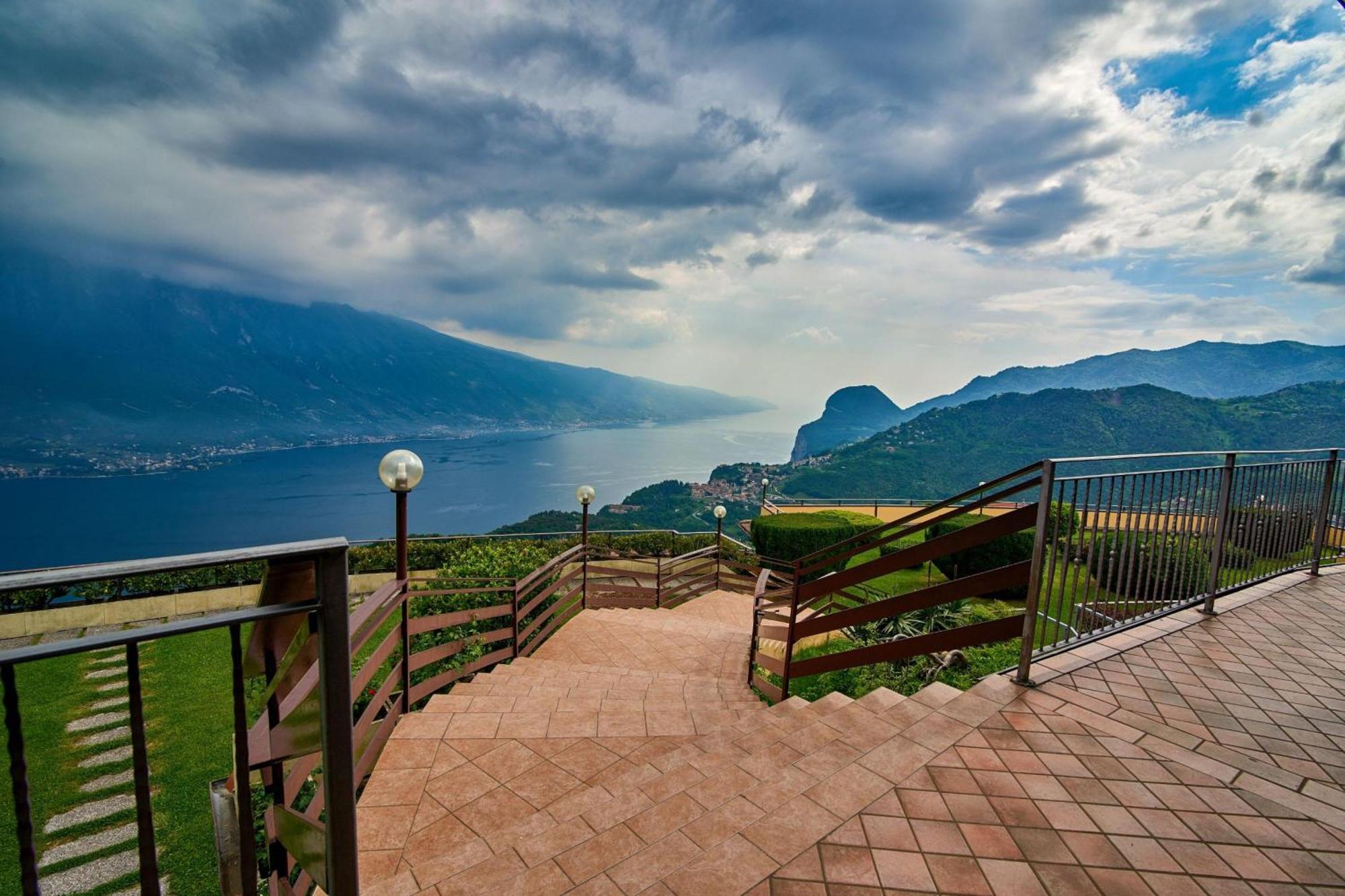Balcone Panoramico Sul Garda - Happy Rentals Tremosine Luaran gambar